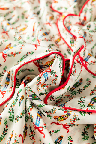 Beige Nutcracker Print Contrast Trim Tied up Bow Silky 2pcs Pajama Set