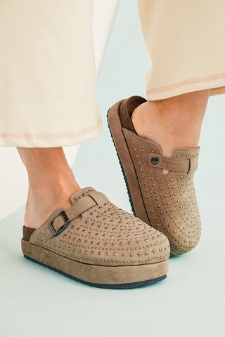 Parchment Rivet Buckle Closed Toe Platform Slippers