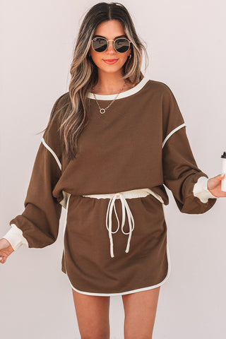 Evergreen Color Contrast Loose Pullover and Lace-up Waist Skort Set
