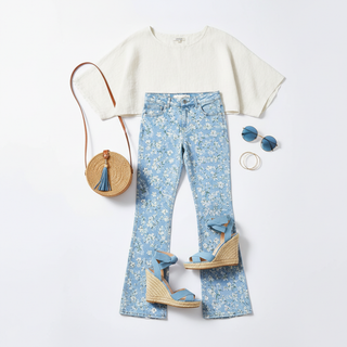 Denim & Sandals Look